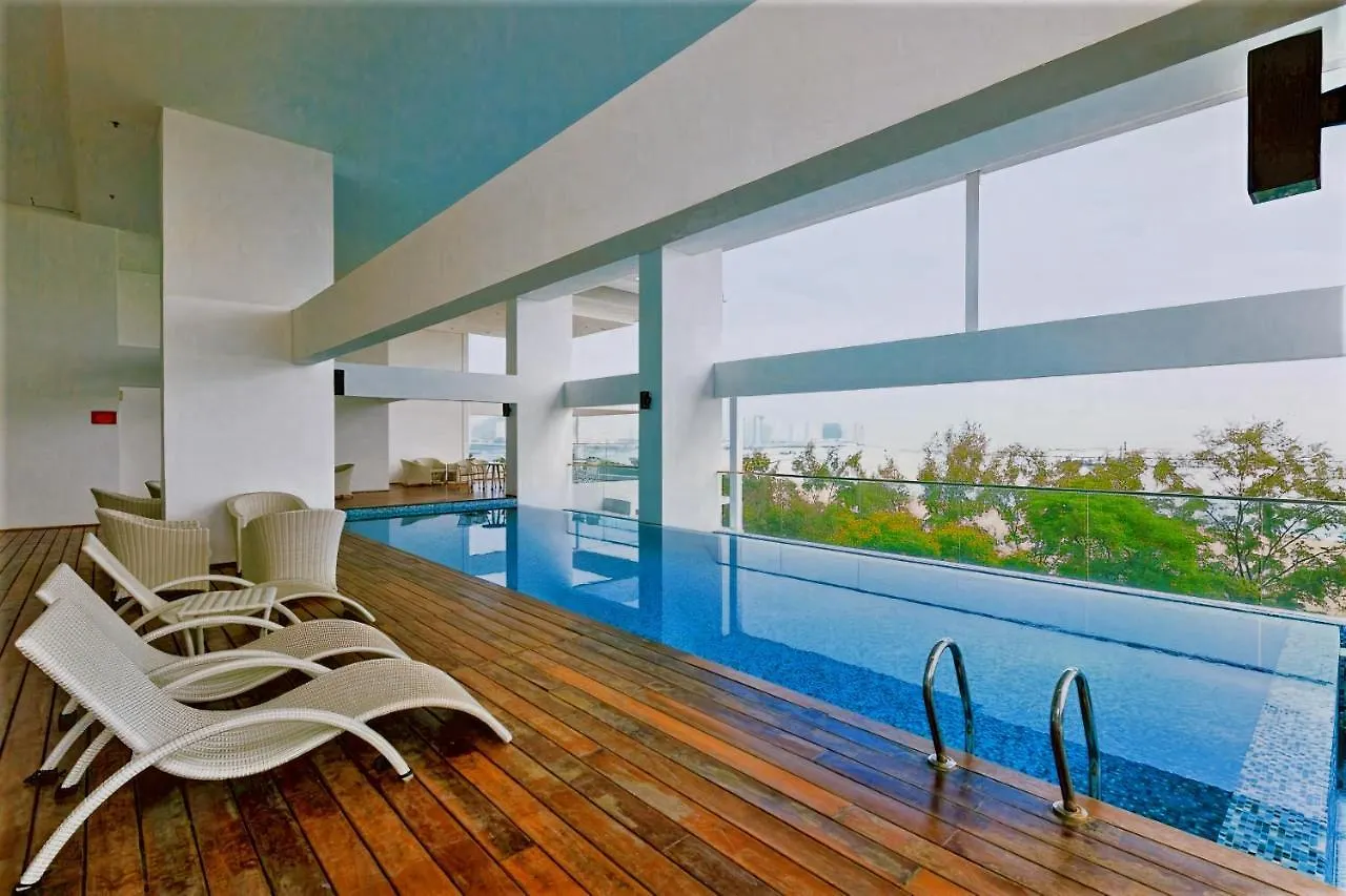 Sunrise Gurney Executive Premium Suite جورج تاون